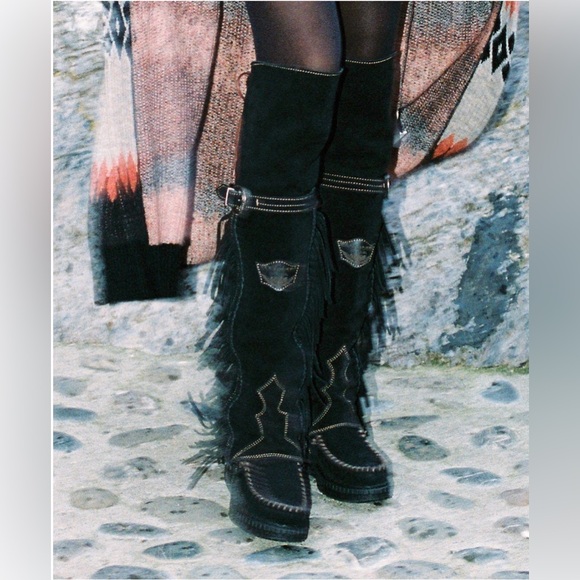 El Vaquero Coleen Silverstone Carbon Fringe Suede Boots - 39 - Picture 5 of 15